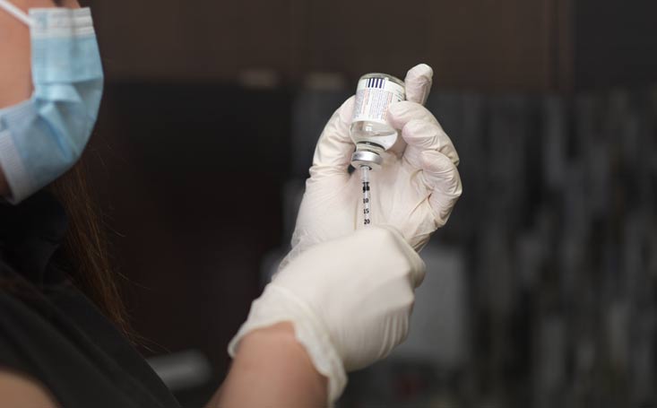Dr. Babin-Muise administering botox